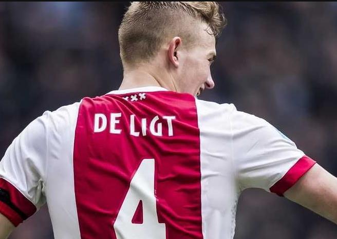 尤文图斯签约阿贾克斯德里赫特,新星为c罗而来,布冯将再回尤文