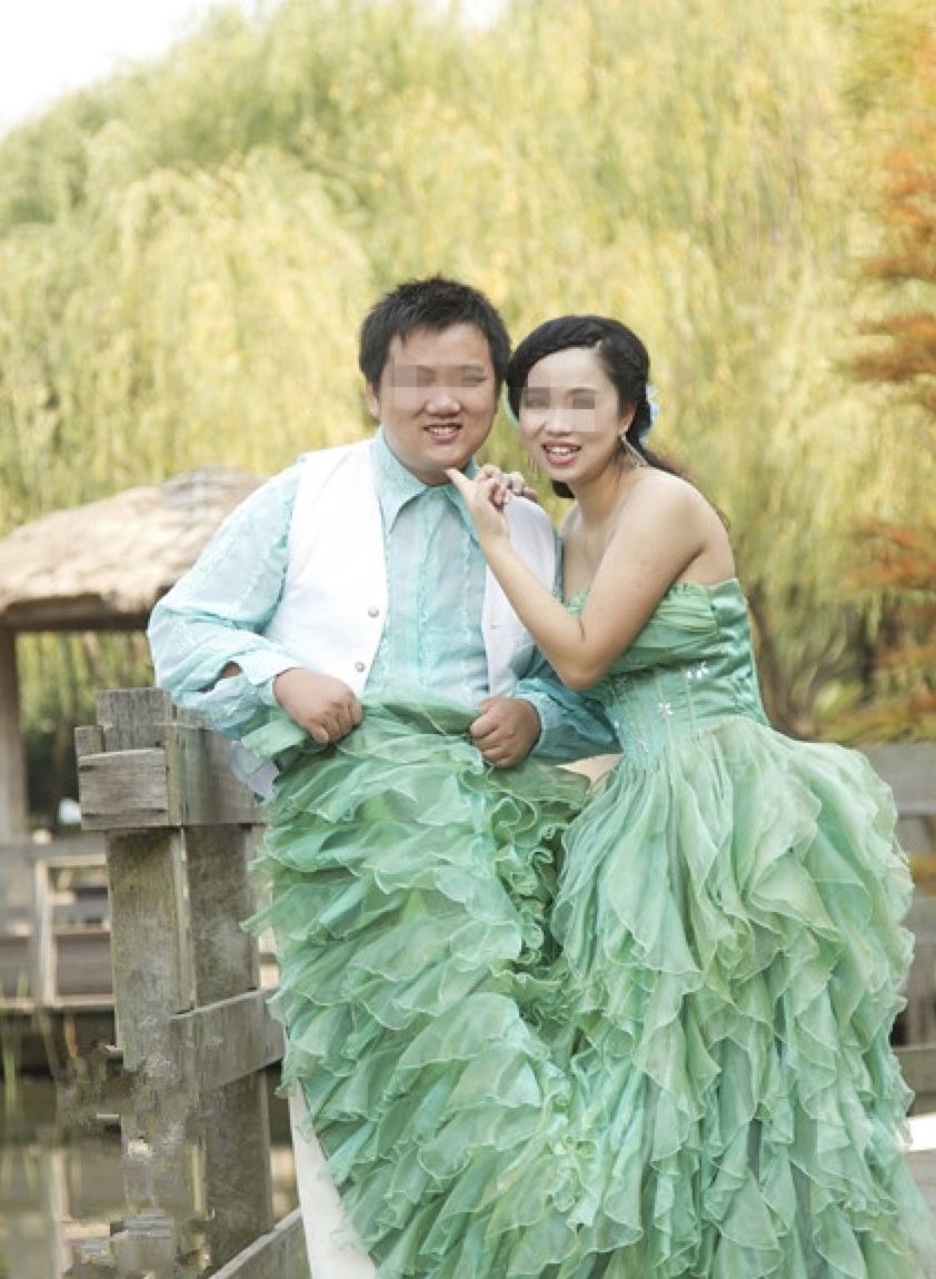 看到▼◆◆借位高手篇◆◆新娘可真是大长腿呀▼腿长两米不是梦▼对