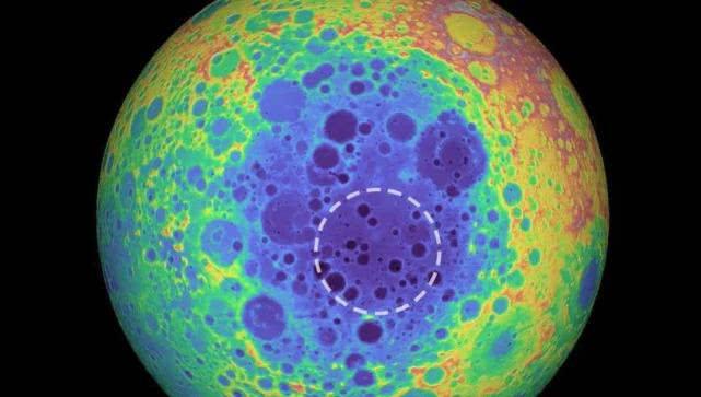 将一桶水倒在月球上，会发生什么？这个场面很多人想象不出来