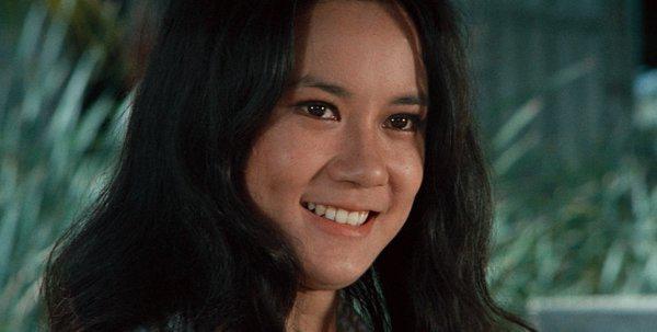 所以后来也成为李小龙《精武门》《猛龙过江》的女主角李小龙饰演的郑