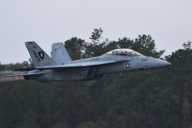  F/A-18战斗攻击机 图自美国海军