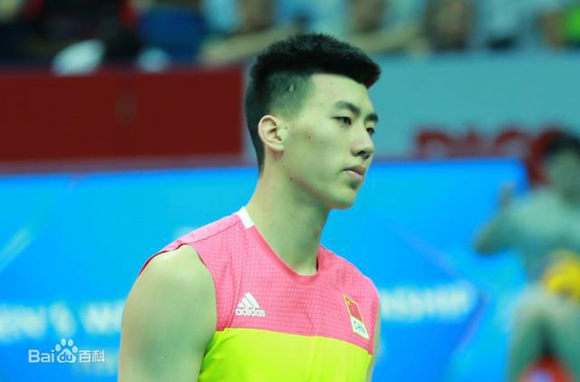 第五名:饶书涵,身高2米09,中国男排第一高度,力气巨大,击球高度国内找