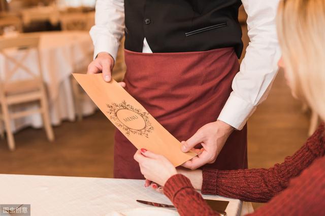 在外国服务员最好别用waiter这样比较不礼貌