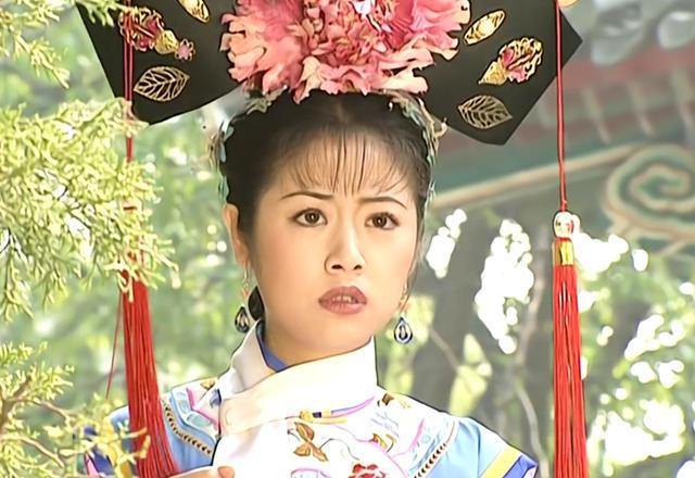 重温《还珠格格》:紫薇第一次见晴儿就自卑,原因其实挺让人心疼