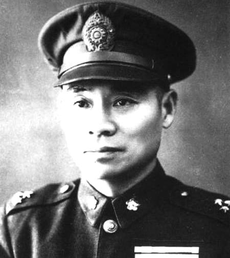 他是抓捕叶挺的元凶,却成为抗日名将,后来又被王近山生擒|赵锡田