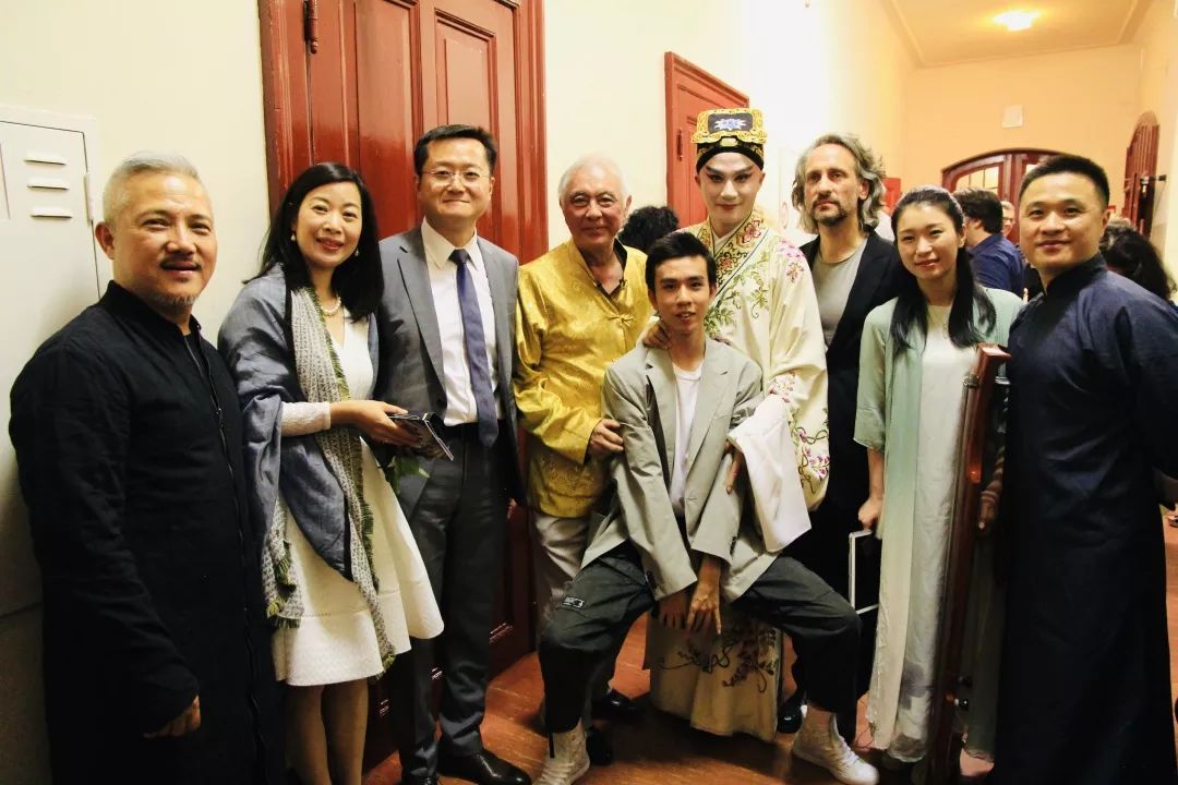 国粹昆曲王子张军携汤显祖牡丹亭与莎士比亚罗朱在汉堡地标音乐厅相遇