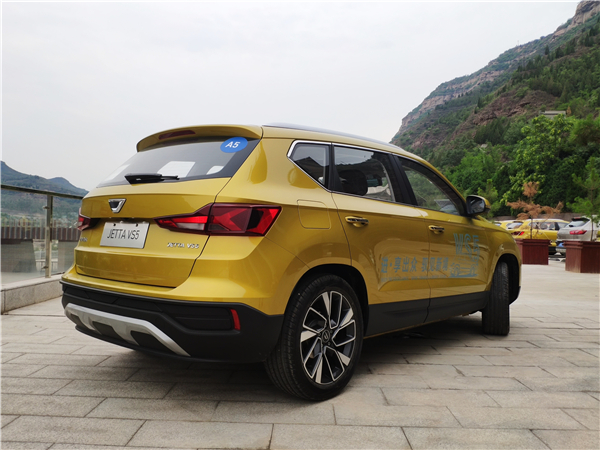 试驾捷达vs5还是那辆熟悉的大众车留下三处小遗憾