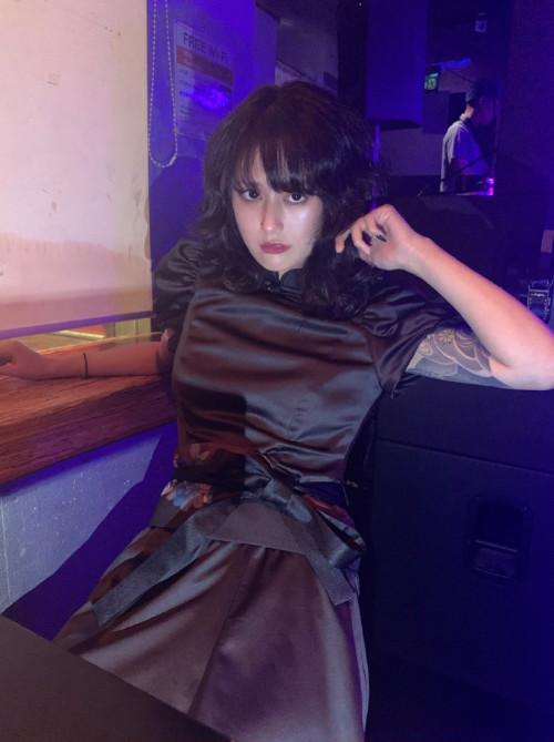 李诞老婆黑尾酱丑出新高度造型乱搭超辣眼被嘲像陈奕迅老婆