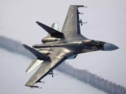 苏-35是Su-27侧卫战机的变型机,是冷战后期的设计_新浪新闻