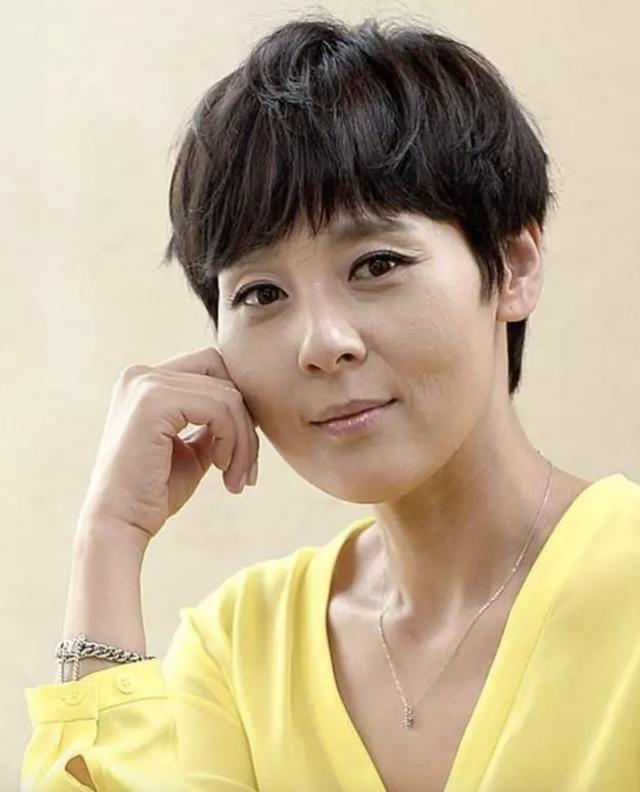 全美善今日出殡,亲友至亲为其送行,自杀前工作被排满无空档