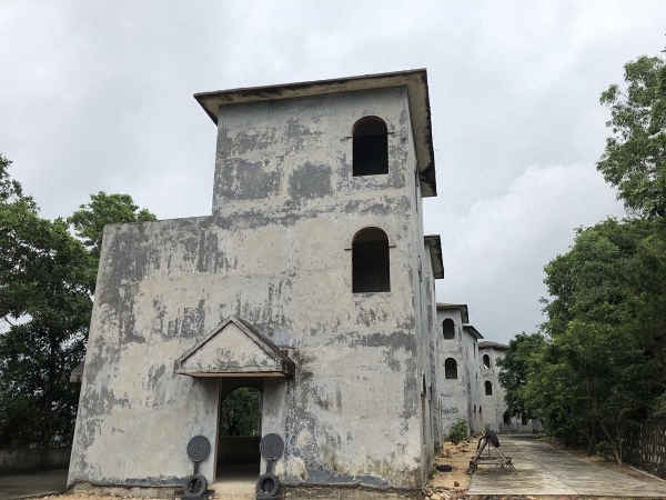 廣東觀音山國家森林公園內的爛尾別墅