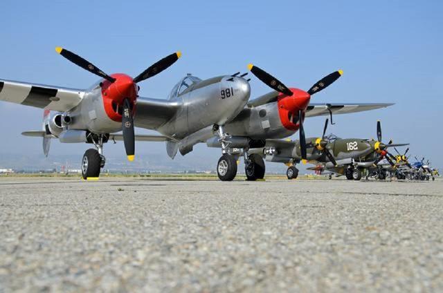 推进式螺旋桨飞机有优点吗布局复杂优点不如正宗喷气式多