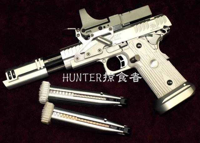 ipsc的改装使得很多枪手选用了特制的器械