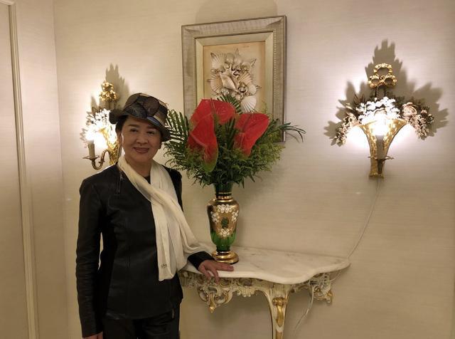 粤剧名伶遗孀洪金梅病逝传奇大半生,20岁与先夫同居留下15亿遗产