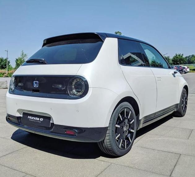 本田造了台微型车,外观呆萌惹人爱,已在欧洲大火