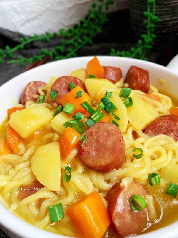 今日夜宵推荐简单做个宵夜吃完就睡咖喱牛肉炒辛拉面