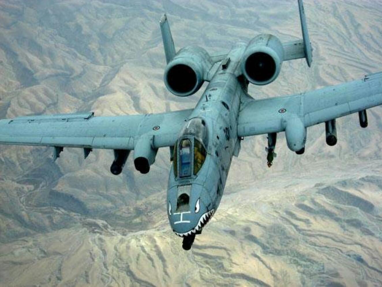 是美国的一款单座双引擎攻击机,其在战斗中的主要任务就是依靠强大的