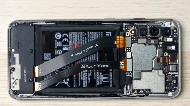 小米cc9e拆机硬件可以被限制但做工不会