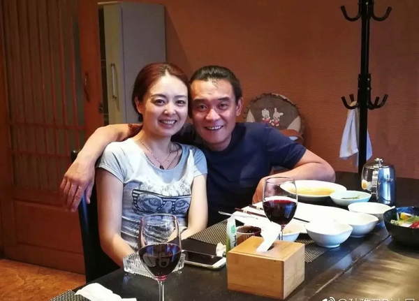 青岛明星第一反派他靠痞赢得美人心破冰行动演活杀手