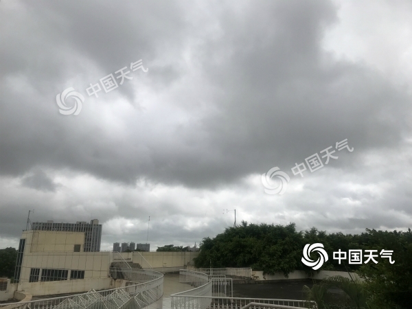 云南江西等11省区有暴雨 北方多地超40℃