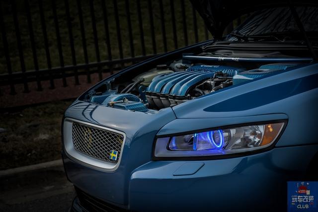 一辆彻头彻尾改装的沃尔沃volvos40