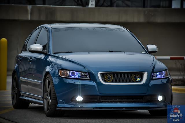 一辆彻头彻尾改装的沃尔沃volvos40