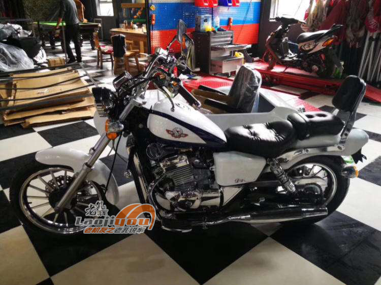 268万元400cc双缸带倒挡的大地鹰王挎子还是那款发动机