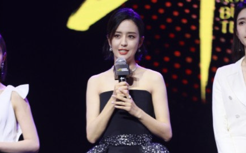佟丽娅辞演《三十而已》,这是向粉丝低头?还是戳到了痛处?