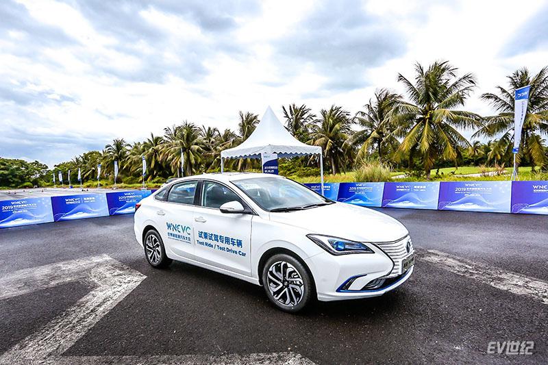 世界新能源汽车大会官方用车什么水准? 试驾长安逸动ev460