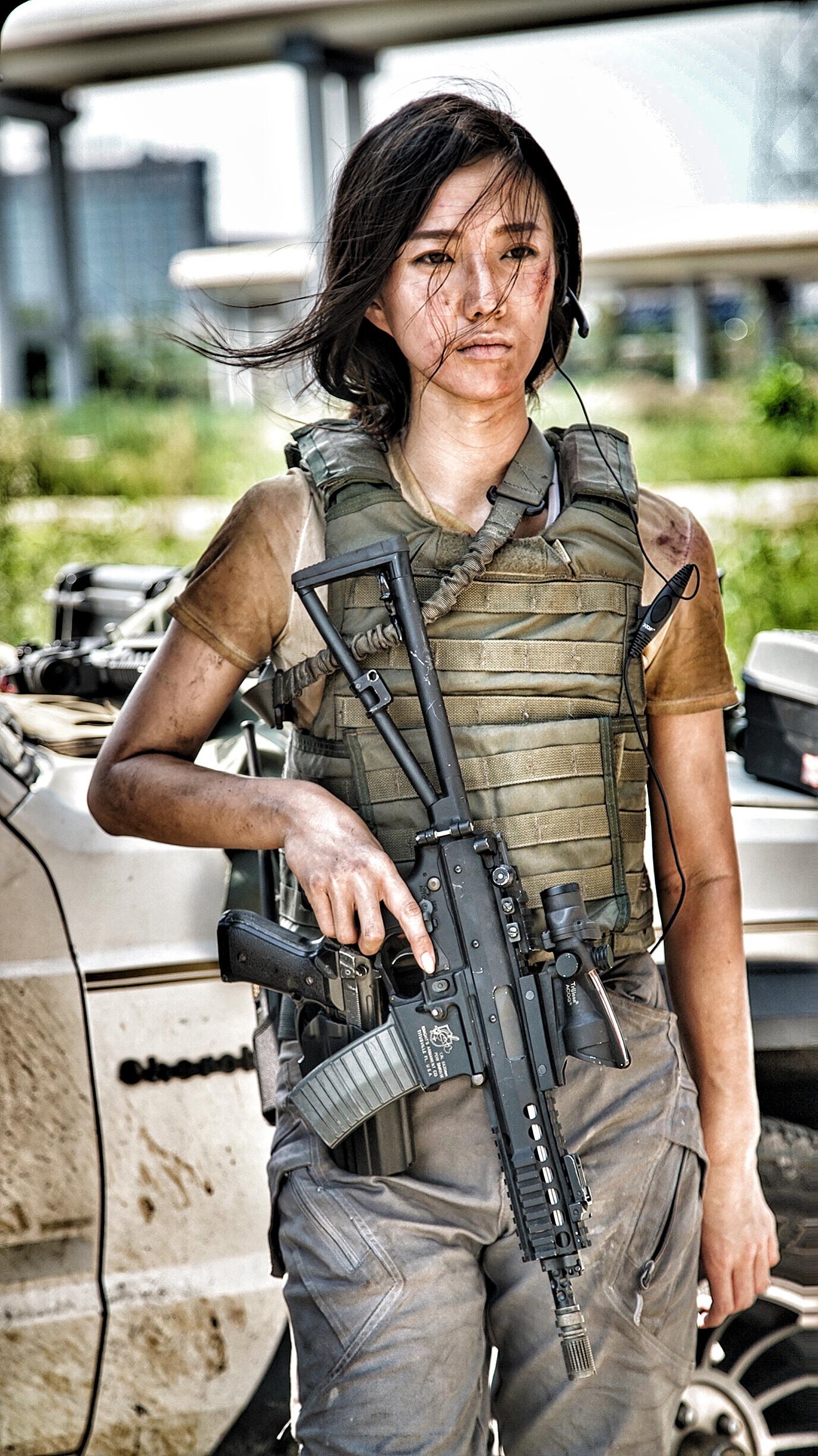 演员石雨晴跨界从商乐在其中用坚韧诠释人生精彩