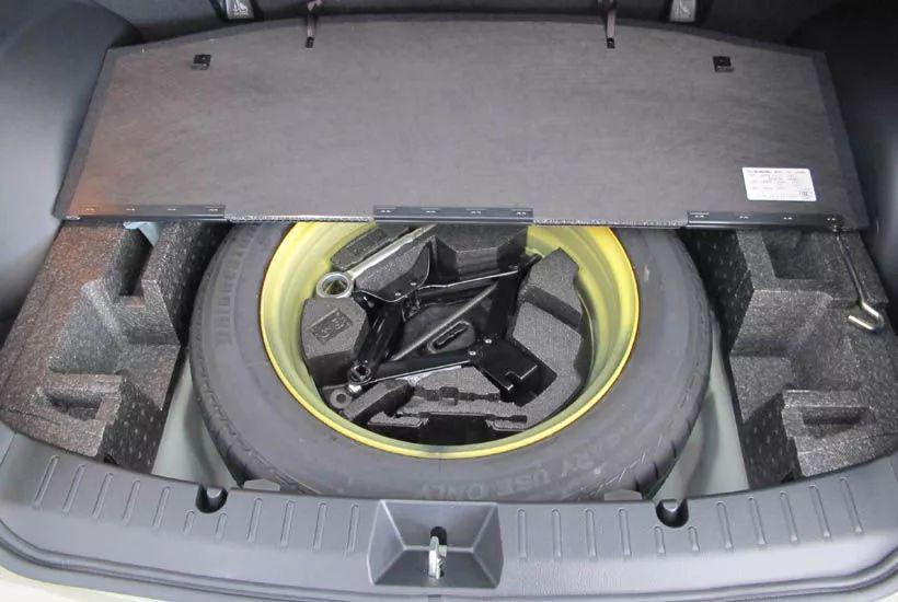 保时捷cayenne coupe怎么样?非全尺寸备胎使用有什么要注意的吗?