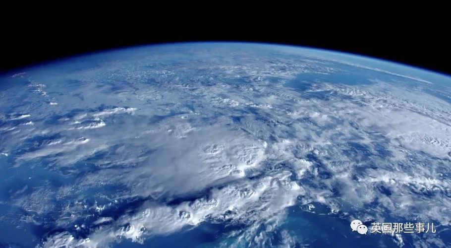 太空看地球怎样每张不同寻常的卫星图下地面的故事也都无比神奇