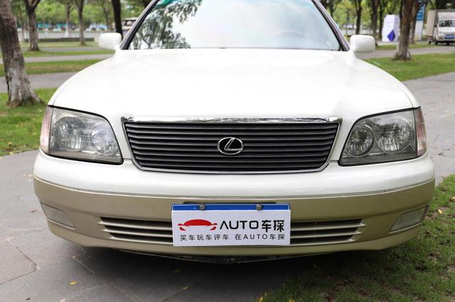 丰田二十年前的百万豪车,千禧版凌志ls400,霸气依旧