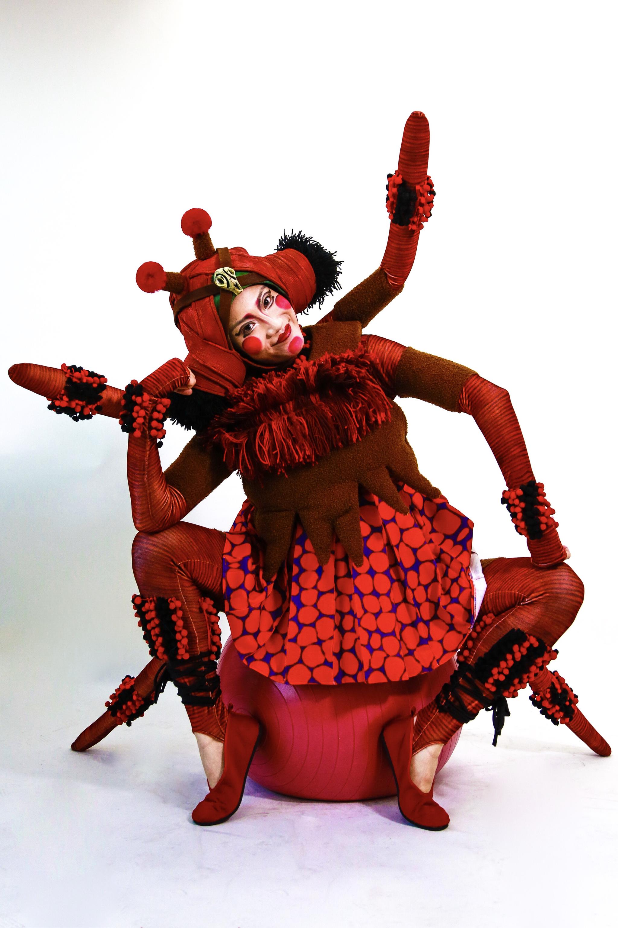 2008年,刚刚毕业的陈雅狄在话剧《我的祖宗十八代》中,第一次看见如今
