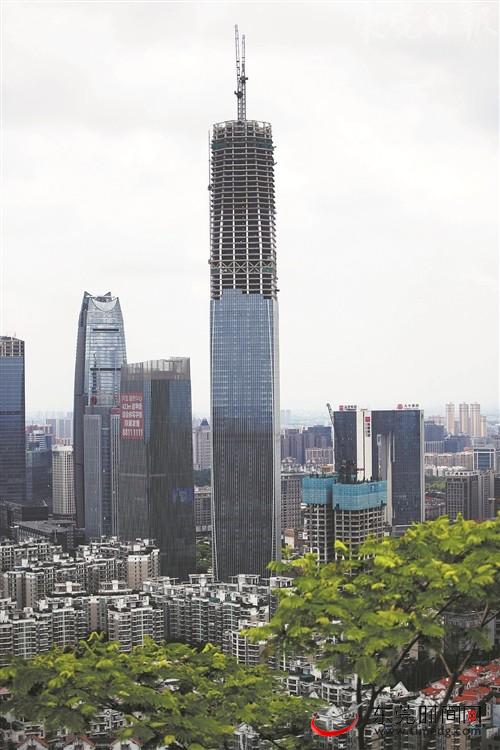 423.8米!东莞第一高楼主体钢结构封顶