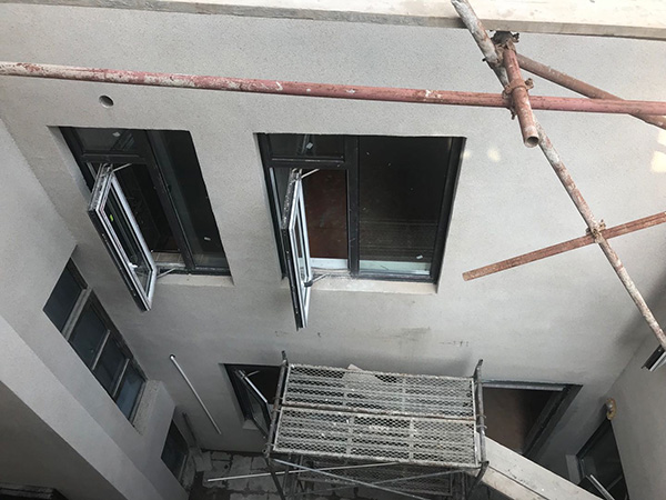 南京紫金山腳下別墅屢曝違建 已被兩次要求整改