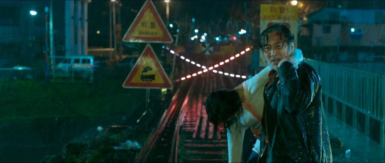 30年前的凶杀悬案再次发生,无辜少女惨遭绑架《一定要抓住》|斯巴达克斯|老崔|阿斗_新浪新闻