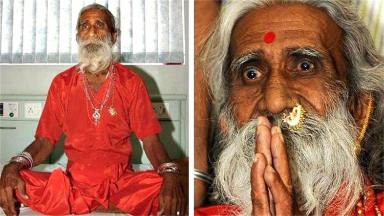 瑜伽大师,自称77年不进食不上厕所,查看监控后发现猫腻|苦行僧|印度
