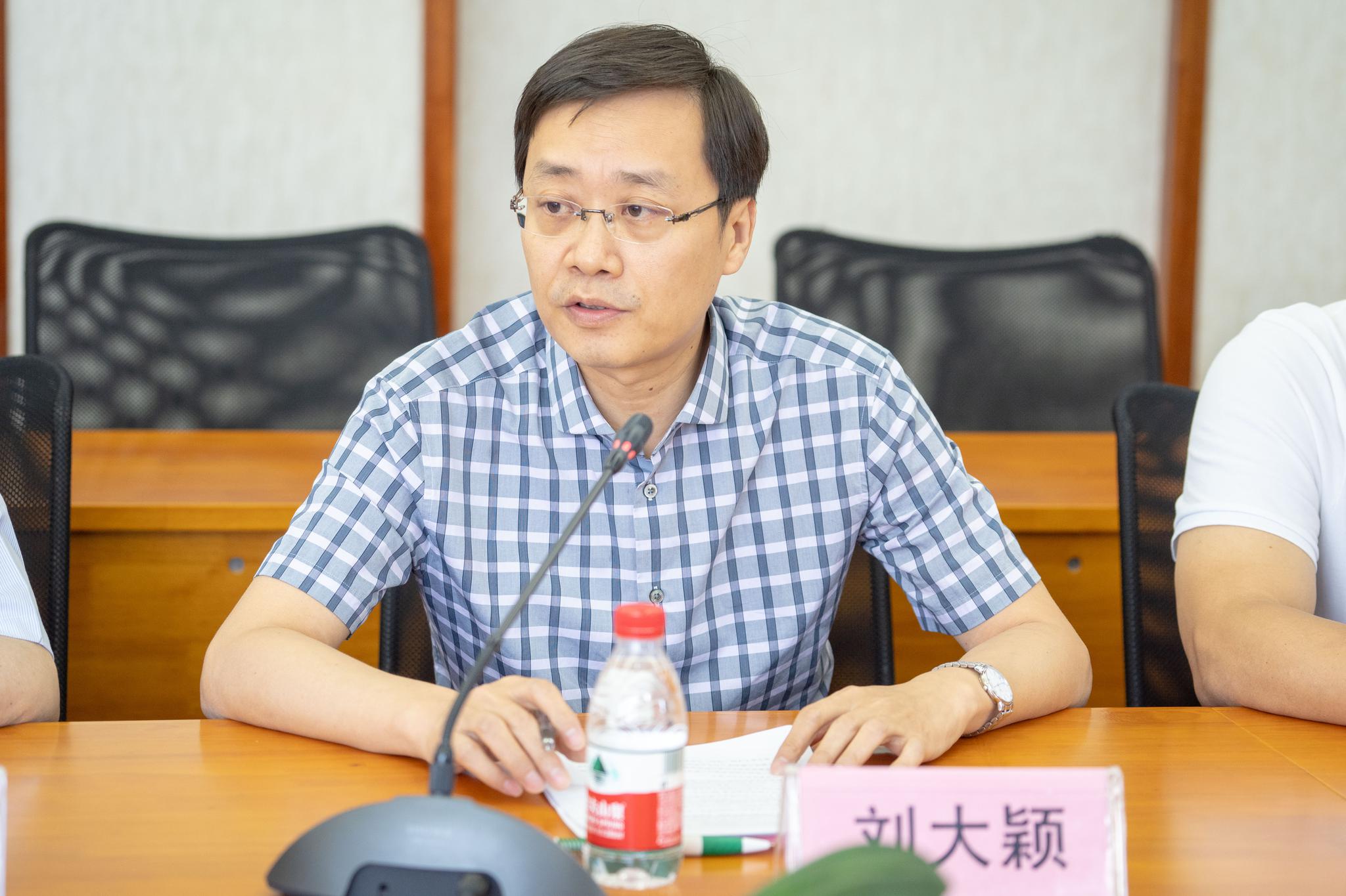 江苏首个棋类后备人才培训基地落户金陵中学河西分校