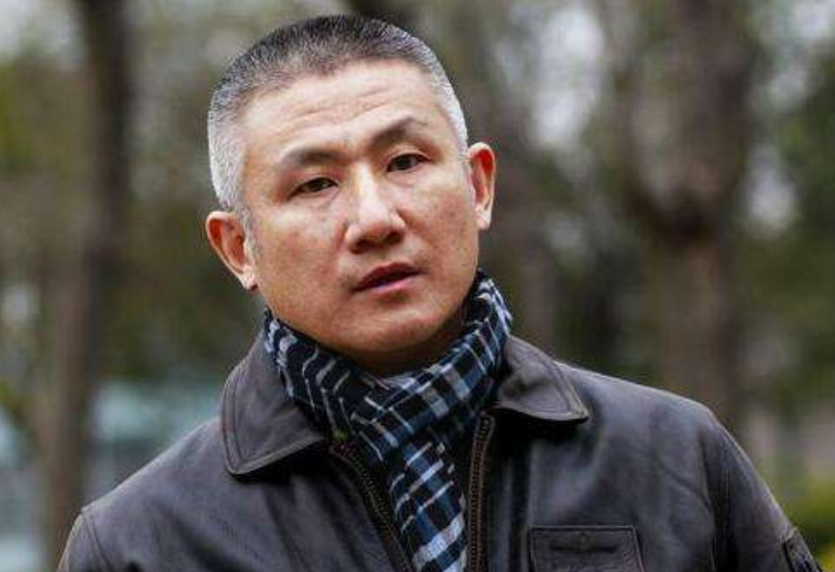 出道就演坏人,经典角色是很多人的童年阴影,真实身份竟然是这样|陆鹏