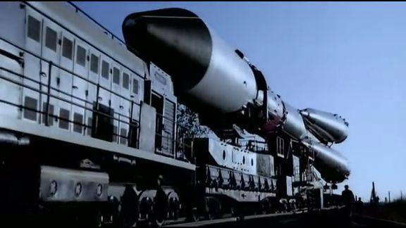 r7导弹全长34米直径3米发射重量280吨