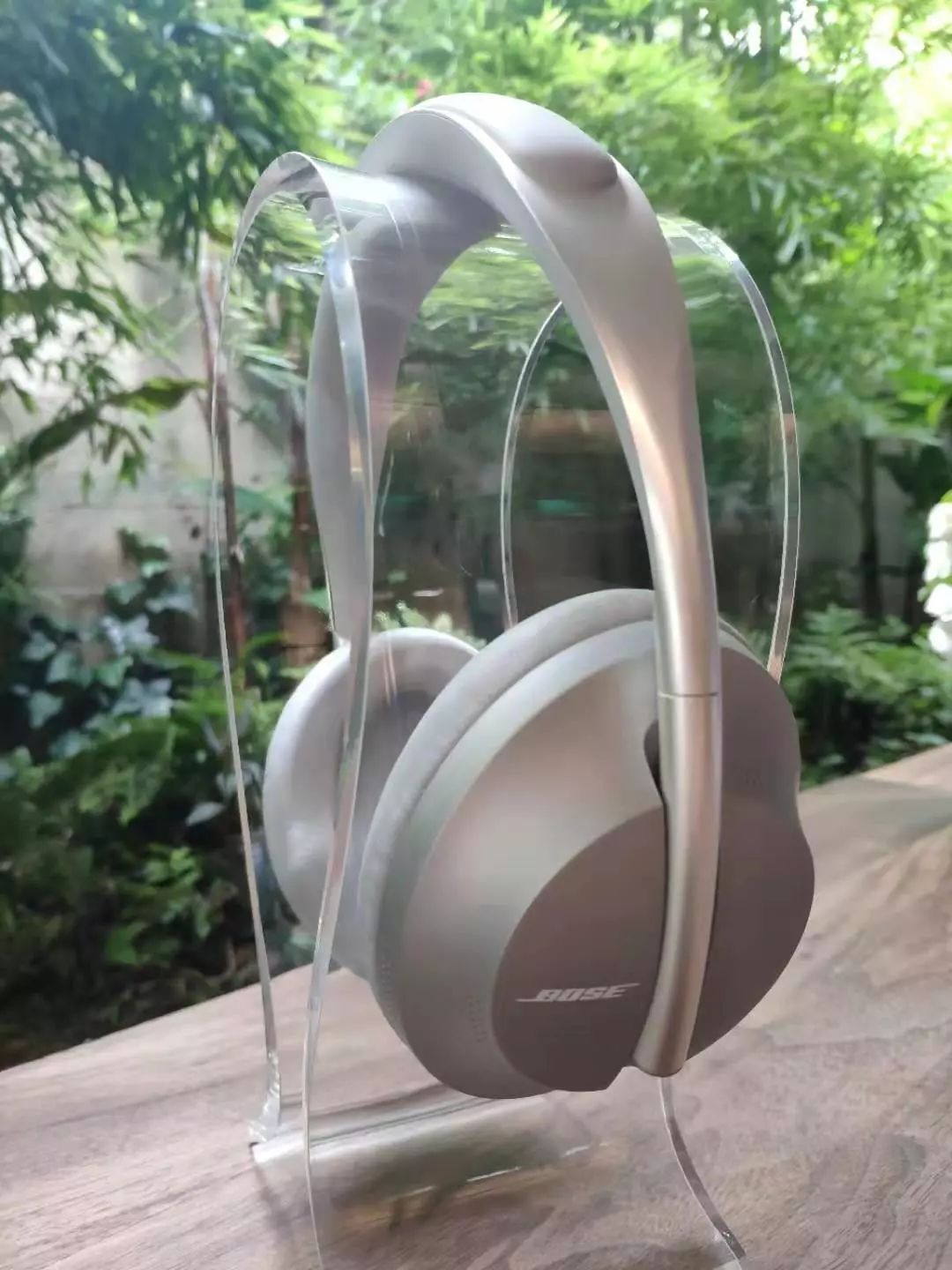 bose跨入无线耳机新时代全新bose700无线消噪耳机发布