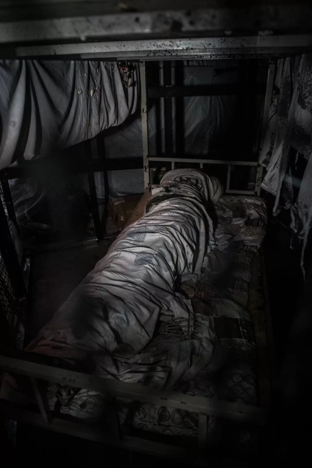 见了鬼了1000㎡沉浸式釜山监狱来了去过的天津人都吓尿了