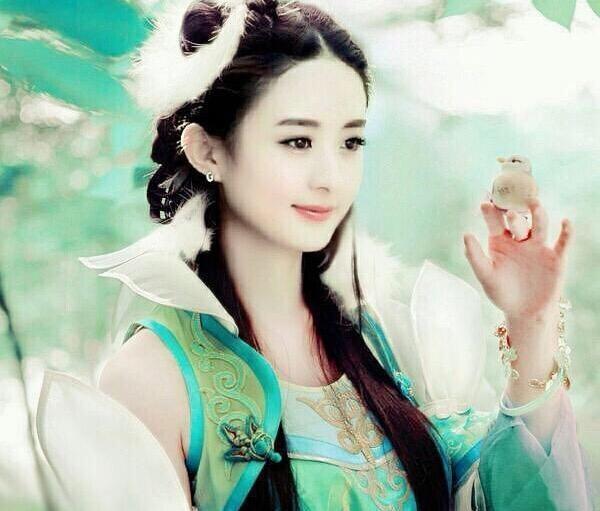 "收视女王"赵丽颖,产后将上线的六部新剧,一定有你期待的!