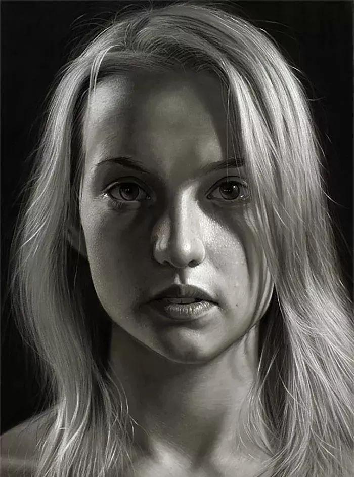 10位超写实素描大师作品堪比黑白照片