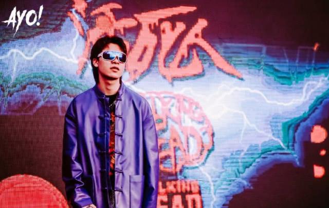 福克斯diss吴亦凡后,参加节目进吴亦凡战队,网友:脸不疼吗