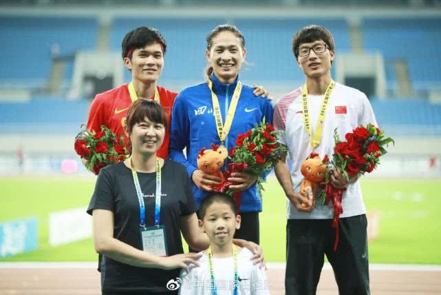 给国家女子短跑队廖孟雪和童曾欢以貌定性不好吧