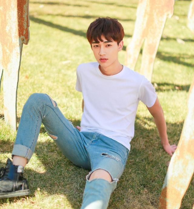 网红邓皓允咸蛋家,邓皓允资源外流人设崩塌