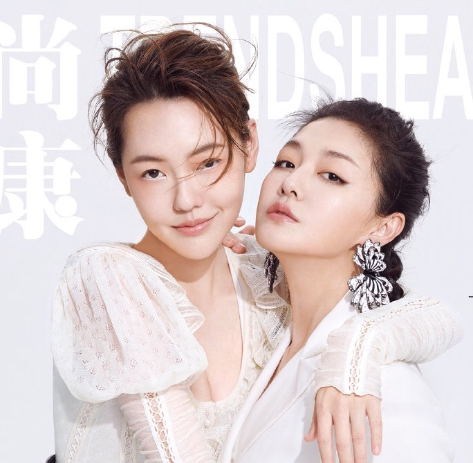 许雅钧风波后,小S晒全家福试图打破质疑,网友却颇有看法