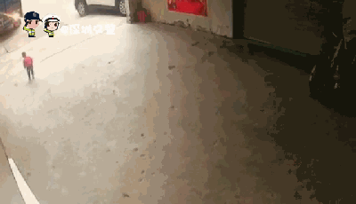 梅林斑马线前一小学生被撞！送到医院没救过来…暑假看好孩子！休闲区蓝鸢梦想 - Www.slyday.coM